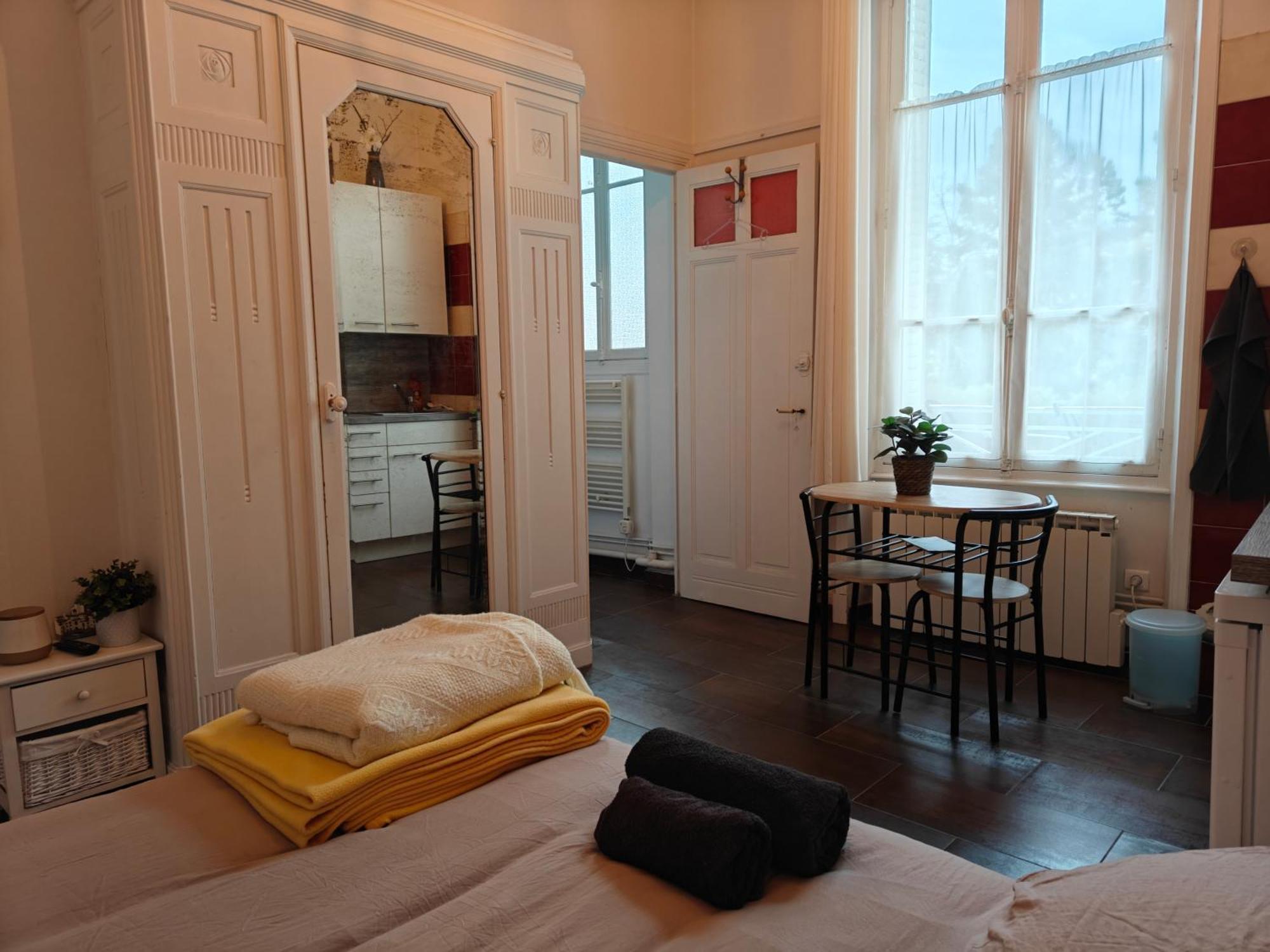 Studio Grand Hotel Chatel Guyon Exterior foto